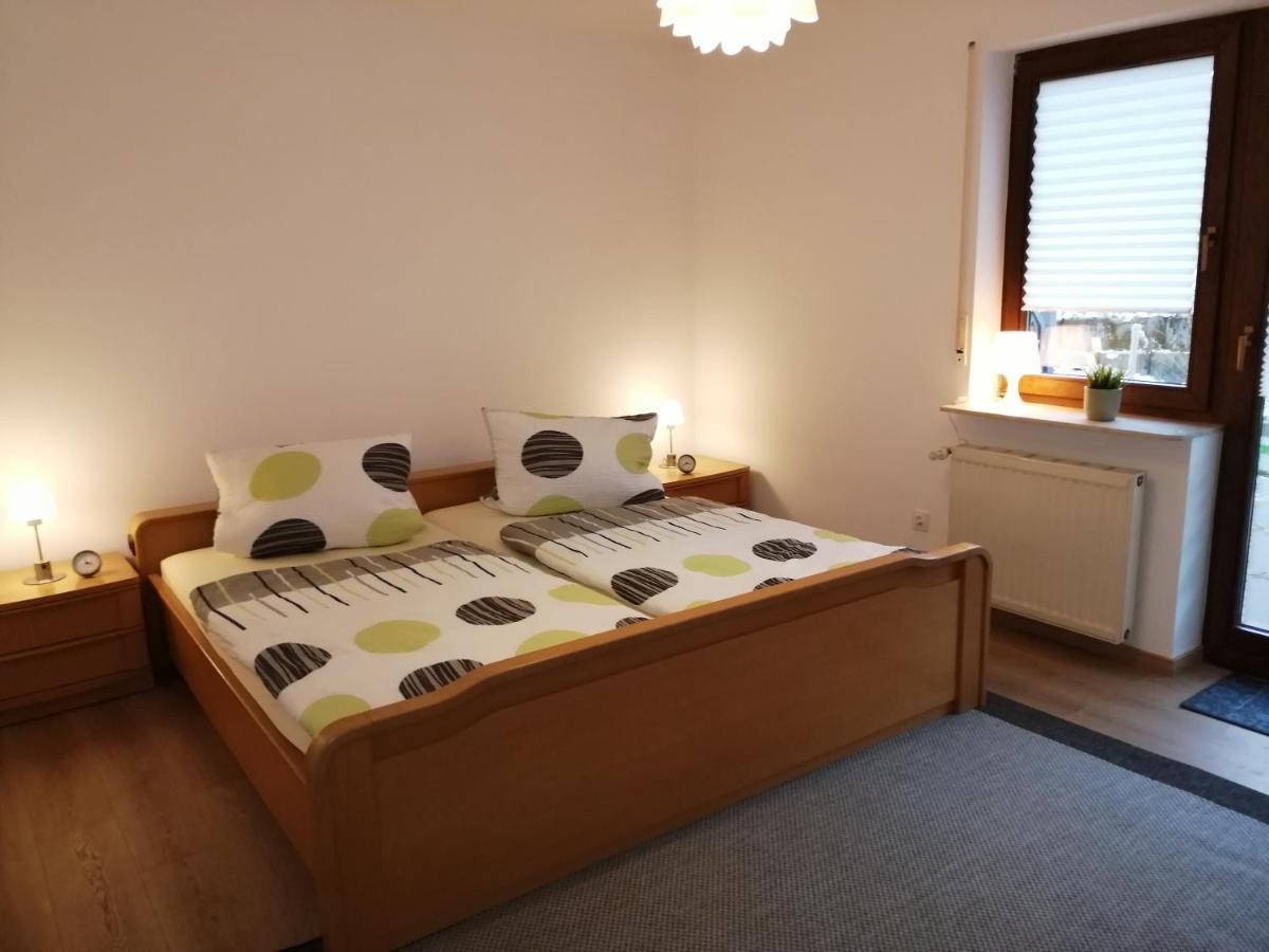 Ebenerdige Ferienwohnung Mit Grosser Terrasse In Der Naehe Des Waldes, Zum Wohlfuehlen Schoneck Zewnętrze zdjęcie